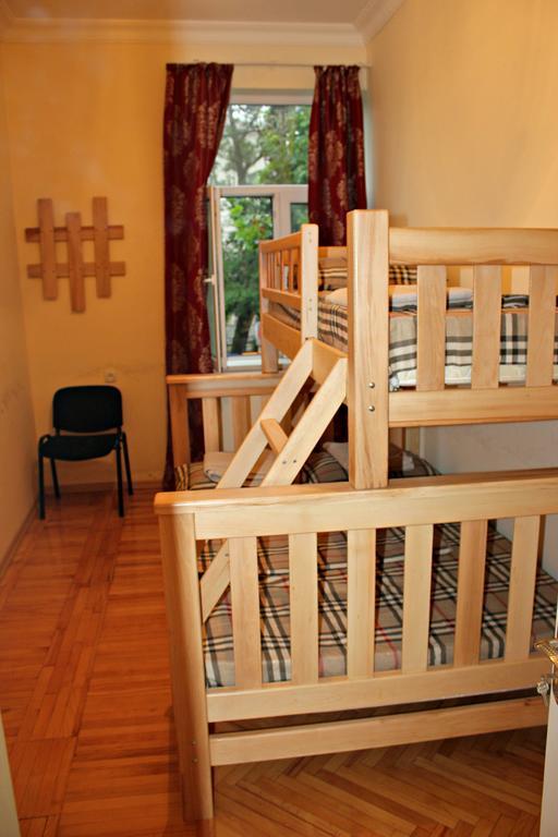 Hostel Bude Kutaisi Oda fotoğraf
